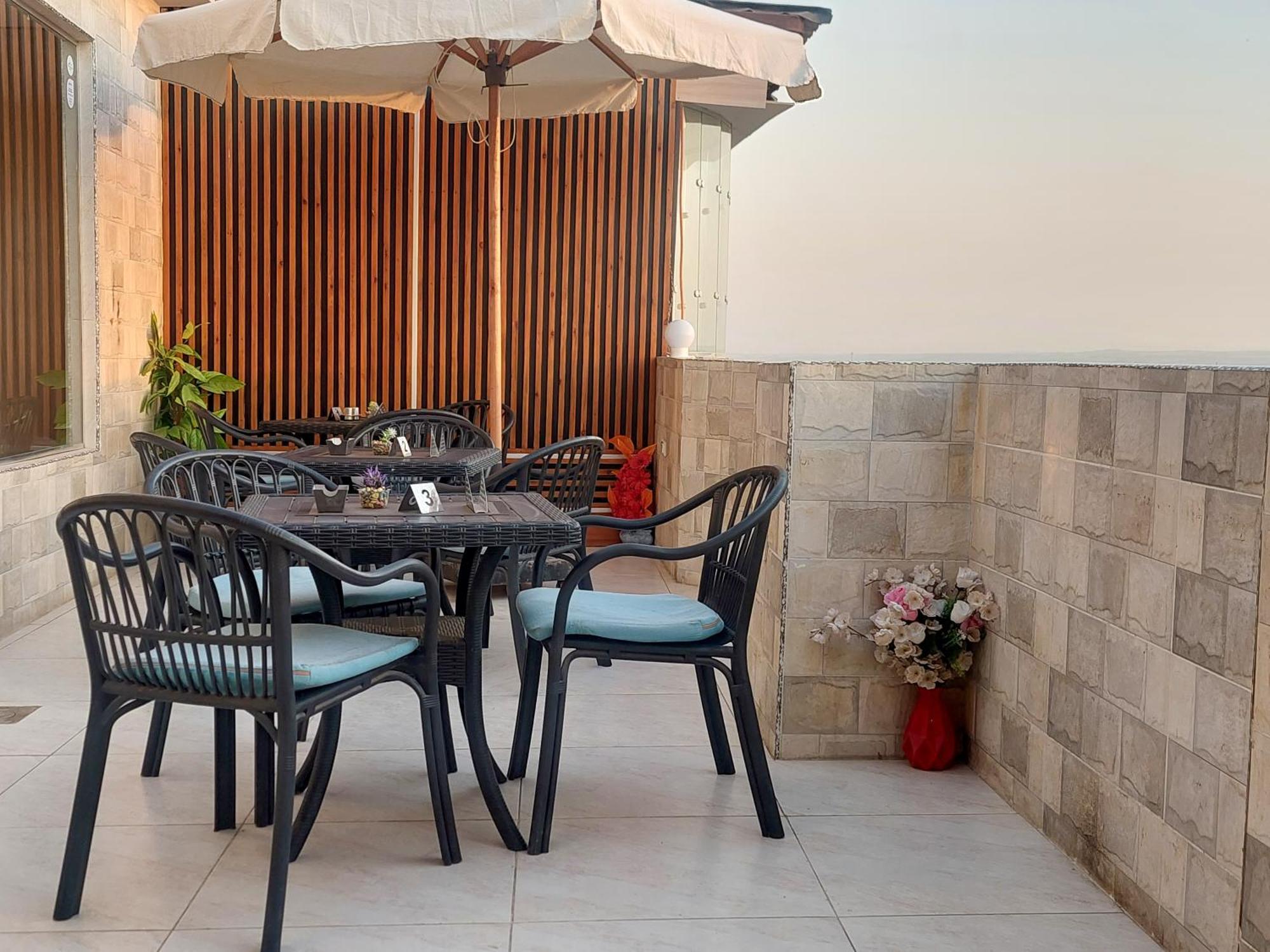 Jumeirah Pyramids View Inn Kafrat al Jabal Luaran gambar