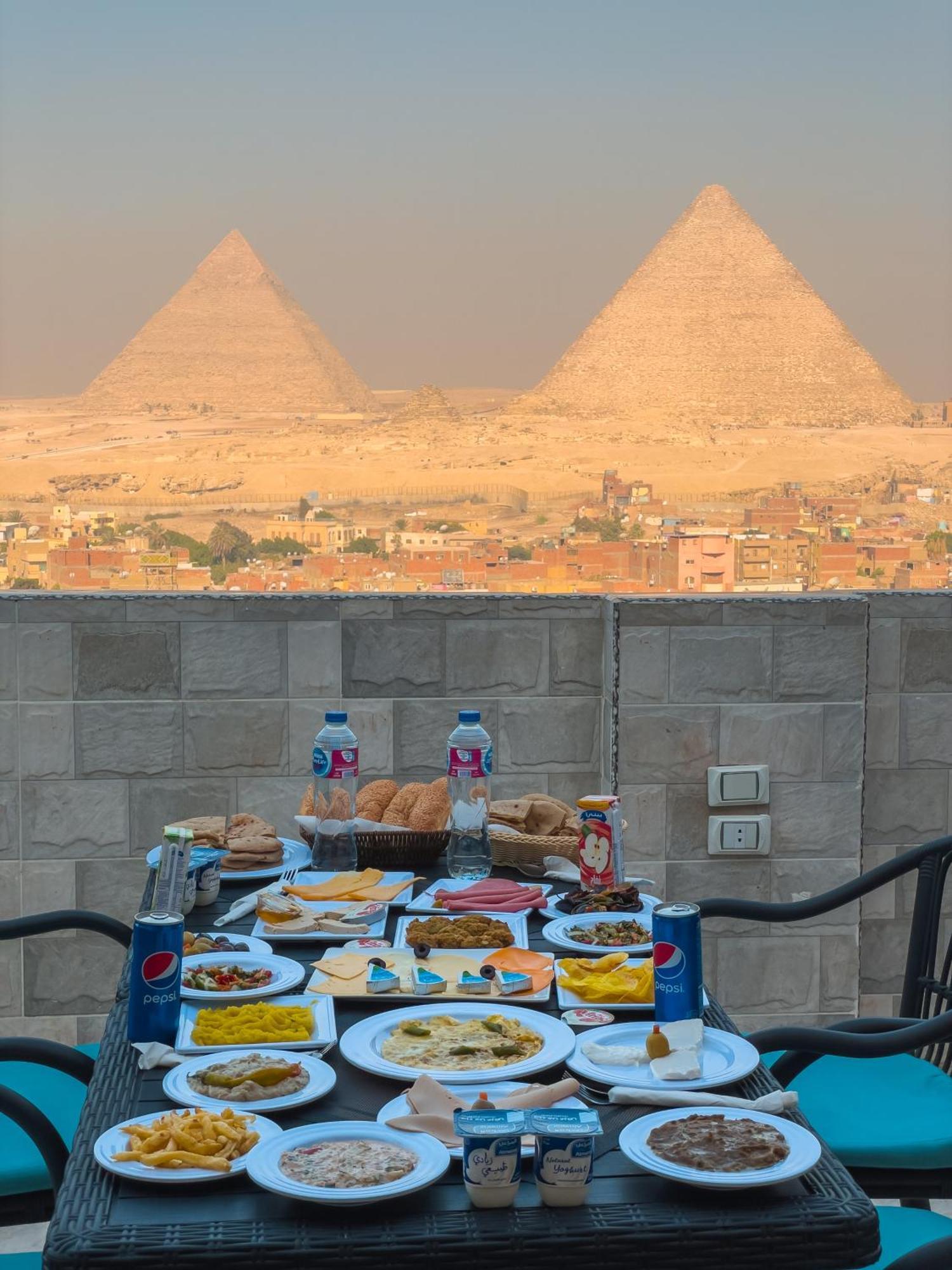 Jumeirah Pyramids View Inn Kafrat al Jabal Luaran gambar
