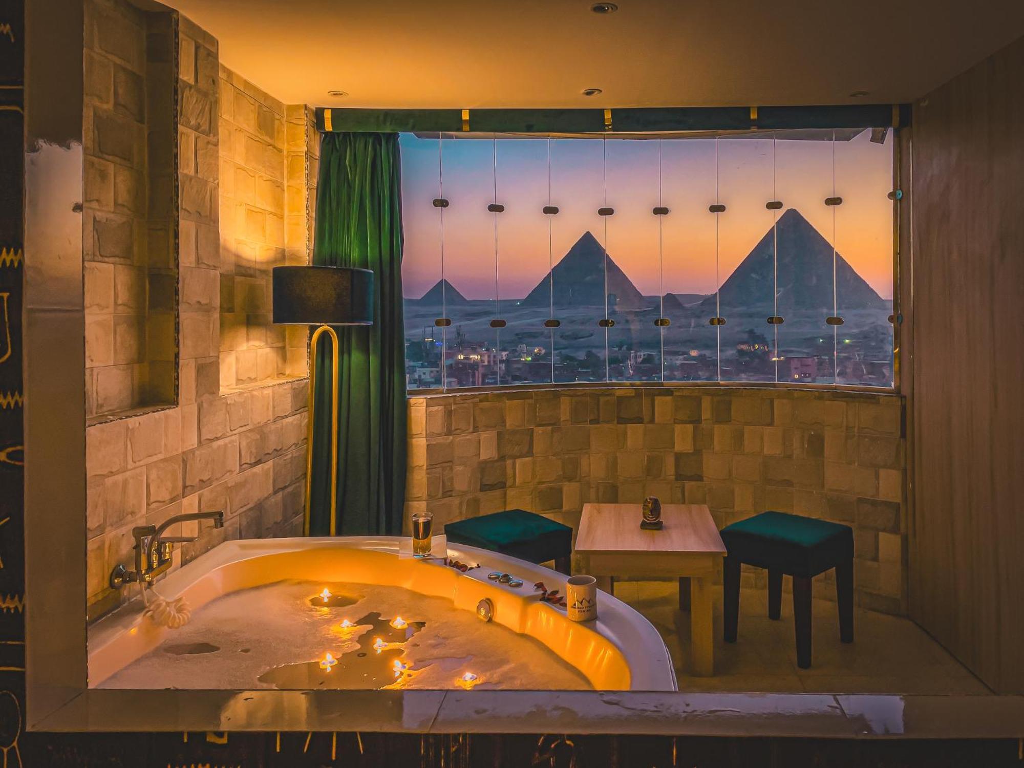 Jumeirah Pyramids View Inn Kafrat al Jabal Luaran gambar