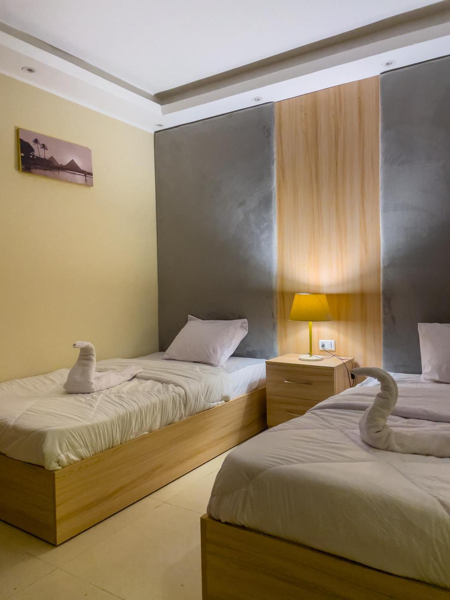 Jumeirah Pyramids View Inn Kafrat al Jabal Luaran gambar