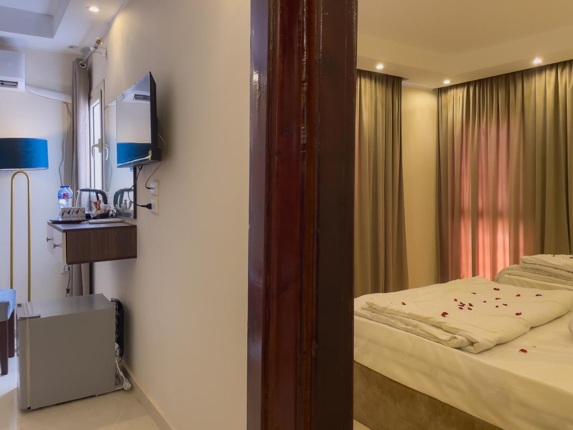 Jumeirah Pyramids View Inn Kafrat al Jabal Luaran gambar