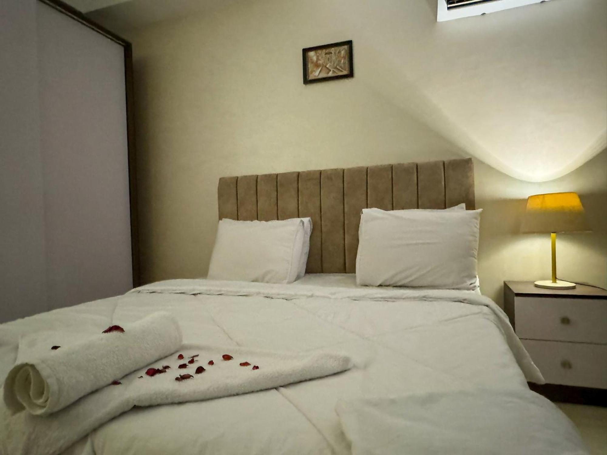 Jumeirah Pyramids View Inn Kafrat al Jabal Bilik gambar